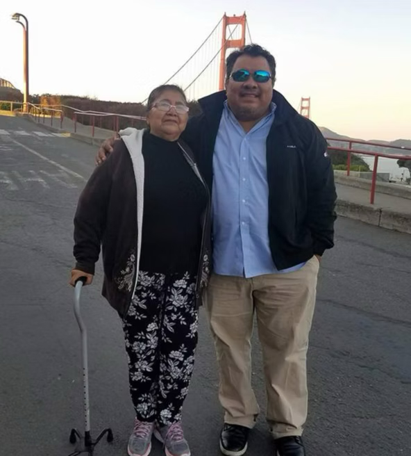 Marta García, cliente de Pasaporte Visado — Familia en San Francisco